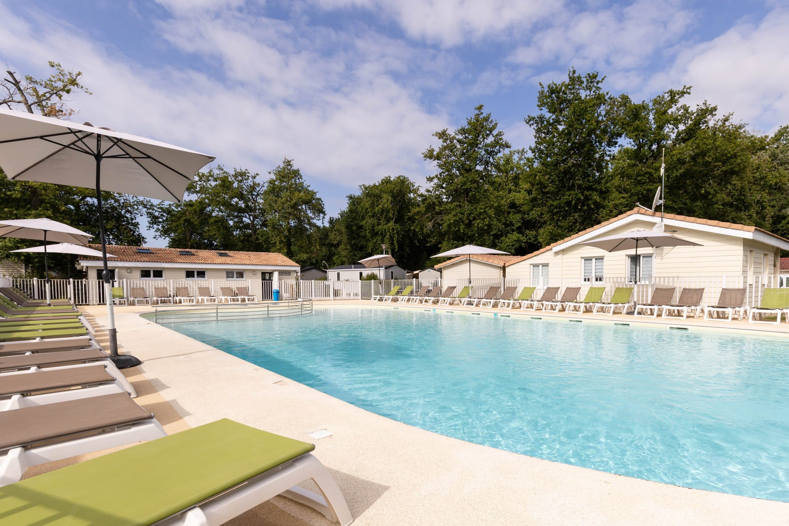 camping met zwembad aan de charentaise kust