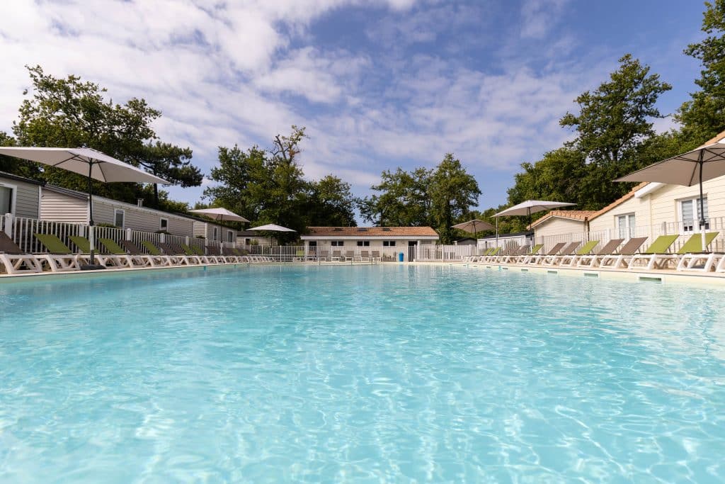 camping avec piscine chauffée à Royan